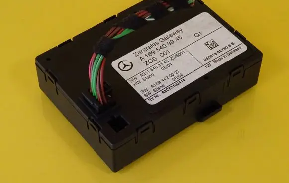 Mercedes-Benz A W169 Gateway control module A1695403945