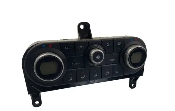 Nissan Qashqai Interior fan control switch 27500BR40A