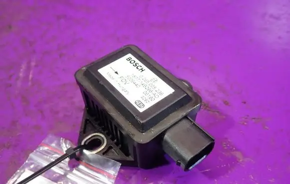 Jaguar X-Type ESP acceleration yaw rate sensor 