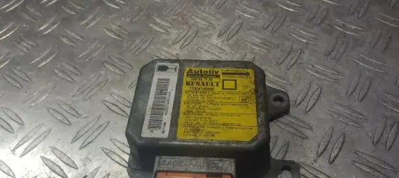 Renault Megane I Airbag control unit/module 7700414090f 550347500