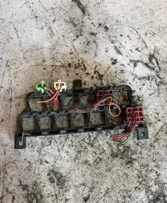 Audi A4 S4 B5 8D Fuse module 8D0937503E