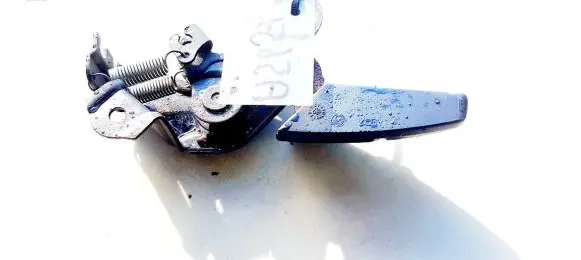 Engine bonnet (hood) release handle