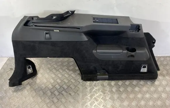 Volvo XC90 Trunk/boot lower side trim panel 