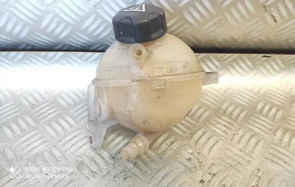 Peugeot Partner Coolant expansion tank/reservoir 96844527680 9654310780 9654429680