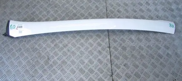 Opel Zafira C Windshield trim