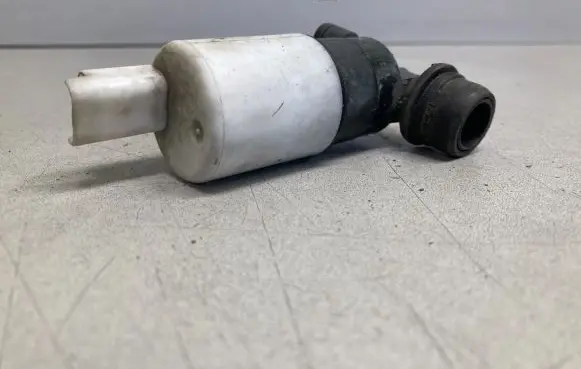 Opel Vivaro Windscreen/windshield washer pump 8200067015 9641553880 9641553980