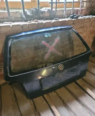 Volkswagen Golf III Tailgate/trunk/boot lid