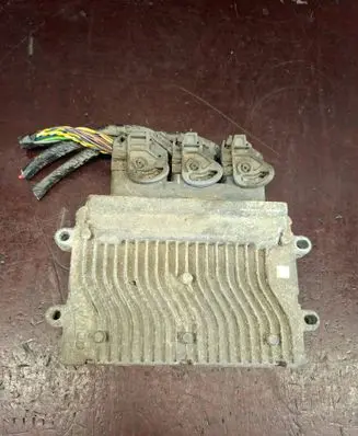 Peugeot 206+ Engine control unit/module 9110405701 215866741 SW9666257580