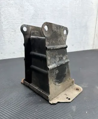 Mercedes-Benz A W169 Front bumper cross member 130500210 06W275845