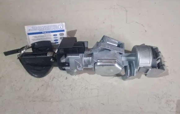 Ford Focus Ignition lock 3M513F880AD
