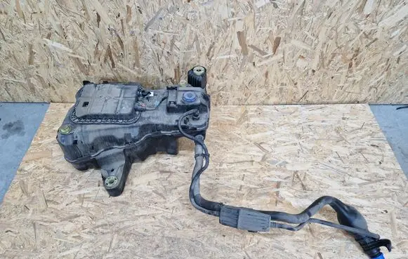 Peugeot Rifter AdBlue liquid reservoir 