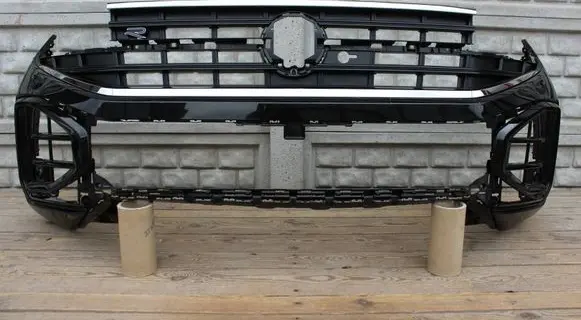 Volkswagen Touareg III Front bumper 760807221G
