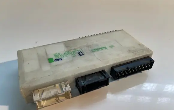 BMW 5 E39 Comfort/convenience module 61356922152 6922152