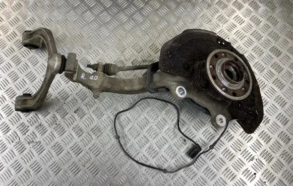 Front wheel hub spindle knuckle