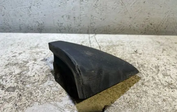Dodge Challenger Rear sill (body part) 68320470AA