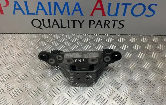 Opel Astra K Engine mount bracket 326E69 26002