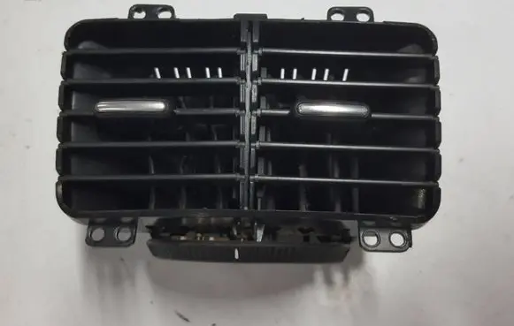 Volkswagen Golf VI Dash center air vent grill 1K0819203AXXX 1K0819203A