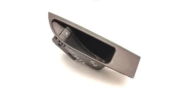 Opel Astra J Electric window control switch 13258640 1620579