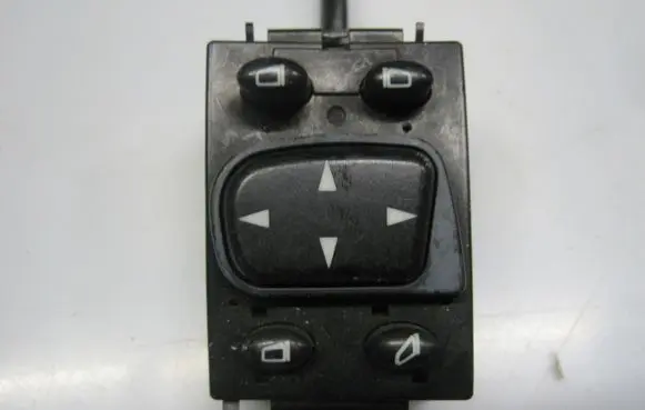 Mercedes-Benz S W220 Wing mirror switch A2208211551