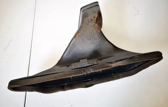 Cabin air duct channel
