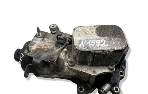 Peugeot 3008 I Oil filter mounting bracket 9687847480 53692607114