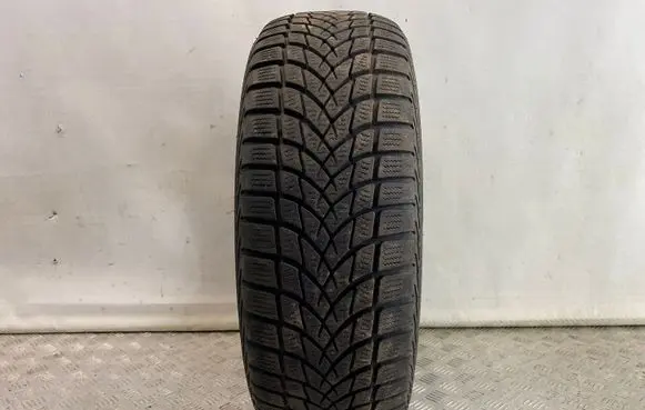 BMW 3 E90 E91 R16 winter tire 21560R16
