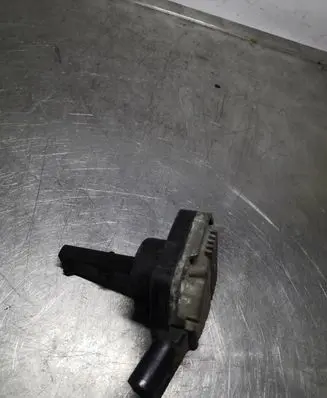 Volkswagen PASSAT B6 Oil level sensor 1J907660B