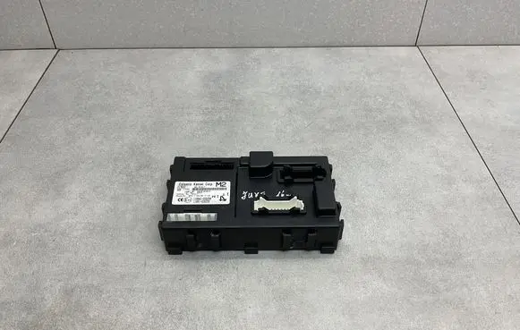 Nissan Juke I F15 Comfort/convenience module 284B1BV81A