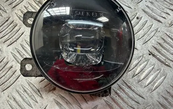 Peugeot 5008 II Front fog light 9826960480