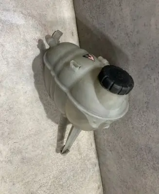 Mercedes-Benz GLE W167 Coolant expansion tank/reservoir A1675009900