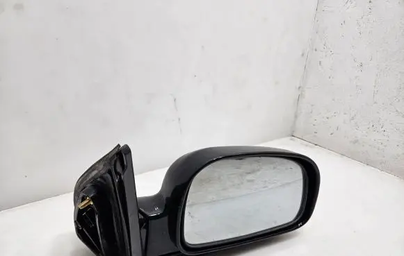 Hyundai Santa Fe Front door electric wing mirror 012147