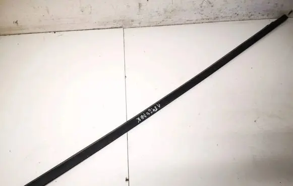 Volkswagen Sharan Front door glass trim molding 