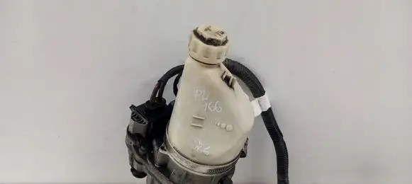 Opel Astra H Power steering pump