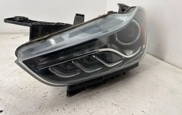 Maserati Ghibli Headlight/headlamp 670005476 5400037847 0037847