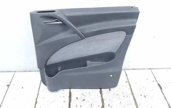 Mercedes-Benz Vito Viano W639 Front door card panel trim A639727