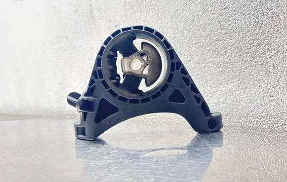 Opel Insignia A Engine mount bracket 13227769