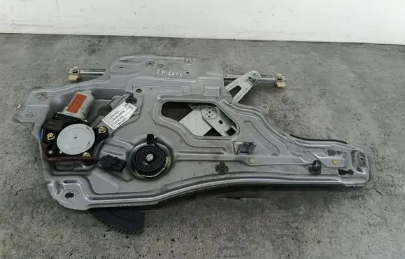 Hyundai Santa Fe Front door window regulator with motor