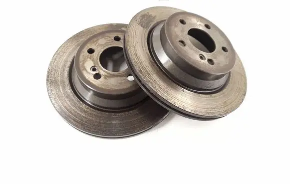 Mercedes-Benz CLS C219 Rear brake disc 2114230912 09A35811