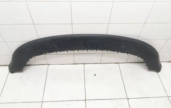 Volkswagen Golf Plus Front bumper lip 5M0805903
