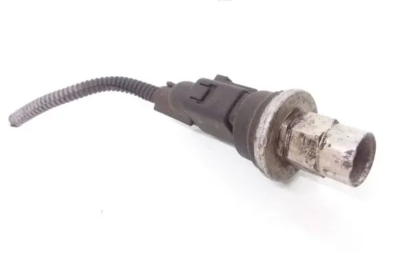 Volkswagen Golf V Air conditioning (A/C) pressure sensor 1J0959126