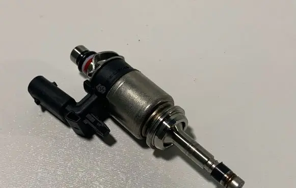 Fuel injector