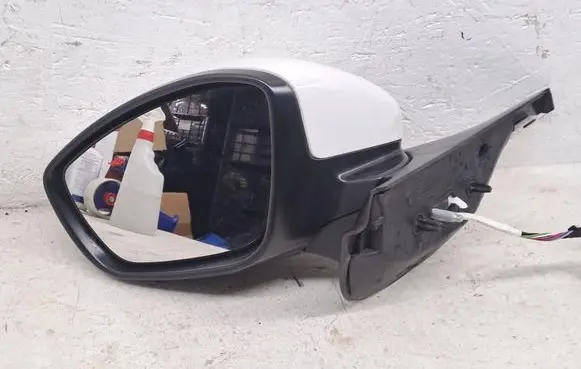 Citroen C3 Front door electric wing mirror 