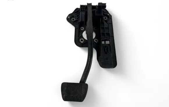 Chrysler Pacifica Brake pedal P04581676AC