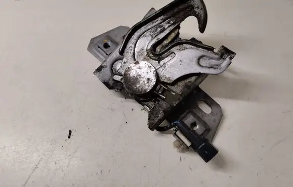 Volvo C30 Engine bonnet/hood lock/catch 30716530 30716529