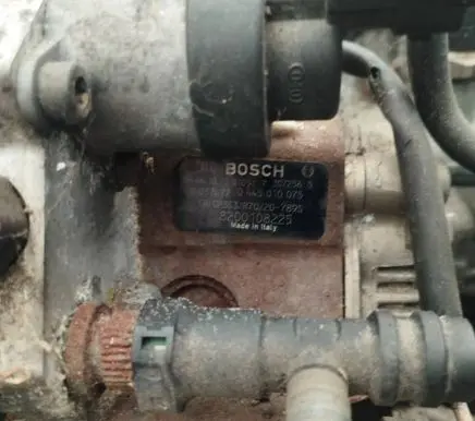 Renault Scenic II - Grand scenic II Fuel injection high pressure pump 8200108225 0445010075