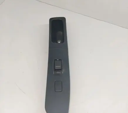 Subaru Impreza II Electric window control switch