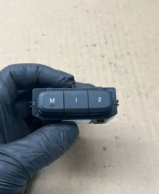 Volvo XC40 Seat control switch 31443862
