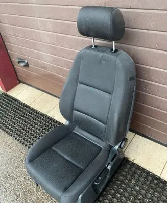 Audi A4 S4 B7 8E 8H Front driver seat 