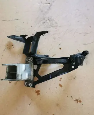 BMW 5 E60 E61 Side radiator support slam panel 7033731