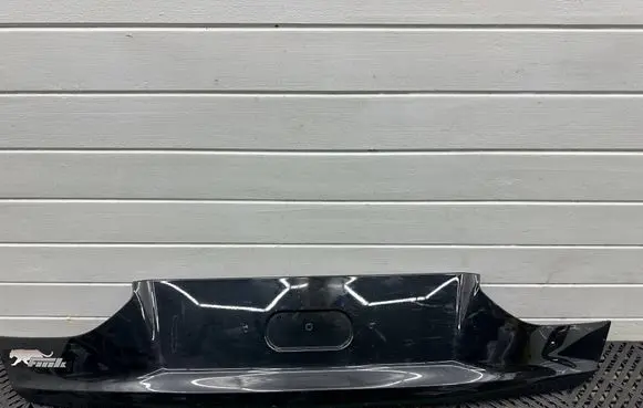 BMW 7 G11 G12 Tailgate trim 7379945 72758411